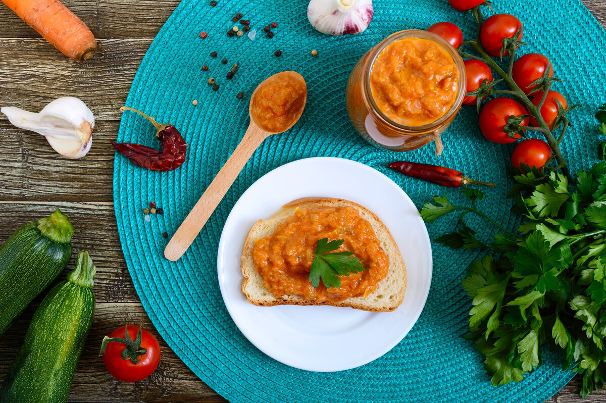     Кабачковая икра: «как из магазина» и еще девять простых рецептов на любой вкус