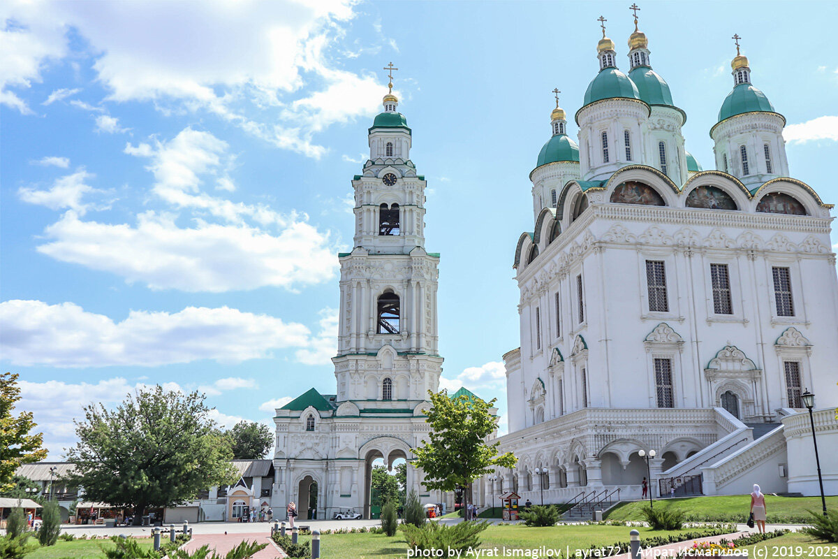 Астраханская колокольня