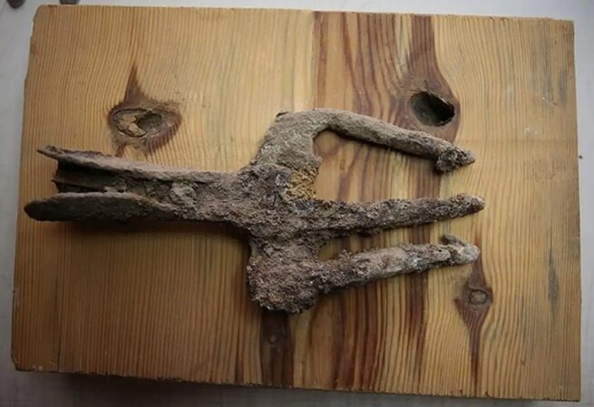 Трезубец из города Ассос.