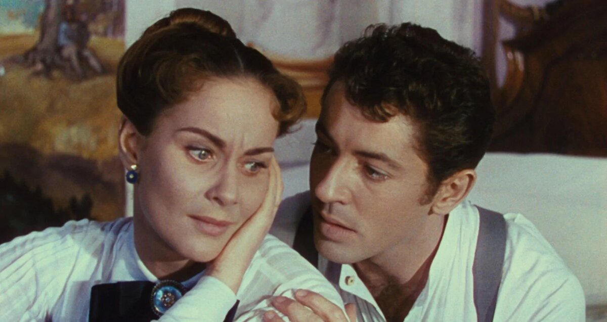 Кадр из фильма "Чувство"