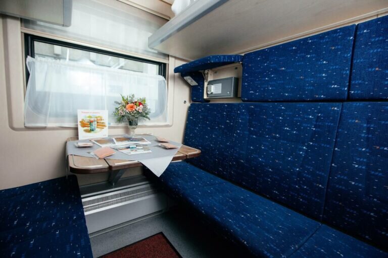    Поезд Оренбург-Санкт-Петербург оснастят новыми вагонами Белов Михаил Александрович