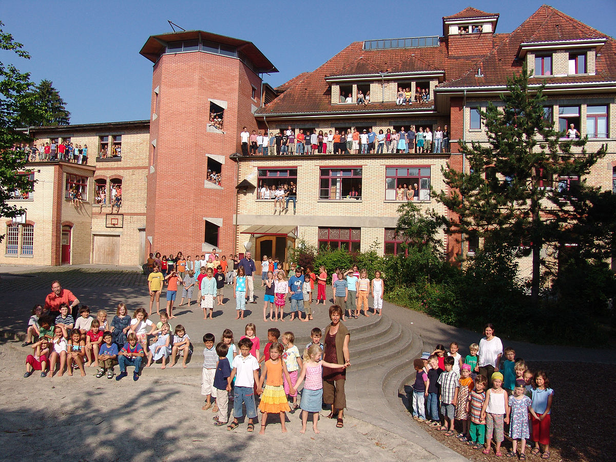 Rudolf Steiner -Schule Kreuzlingen. Фото из интернета.
