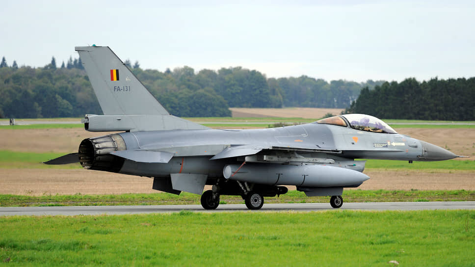 Фото: Eric Vidal / Reuters / Eric Vidal (BELGIUM - Tags: MILITARY TRANSPORT POLITICS CIVIL UNREST / Reuters📷Бельгийские самолеты F-16