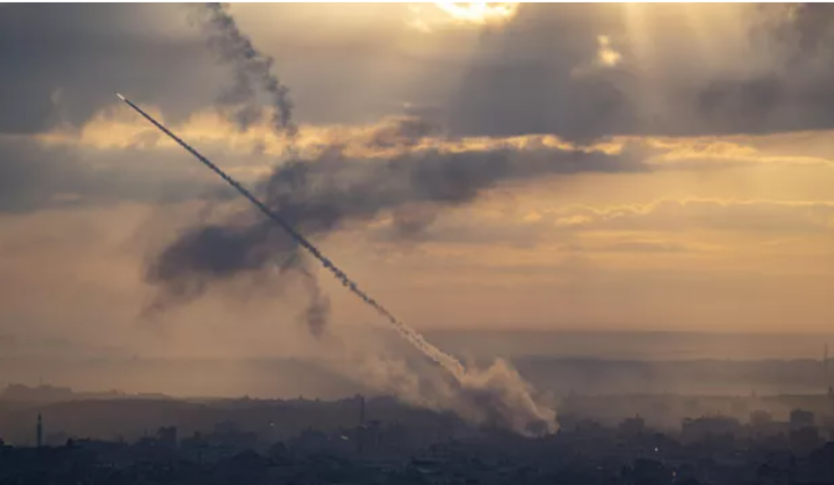     Обстрел Израиля. Источник: ria.ru Автор фото: Fatima Shbair