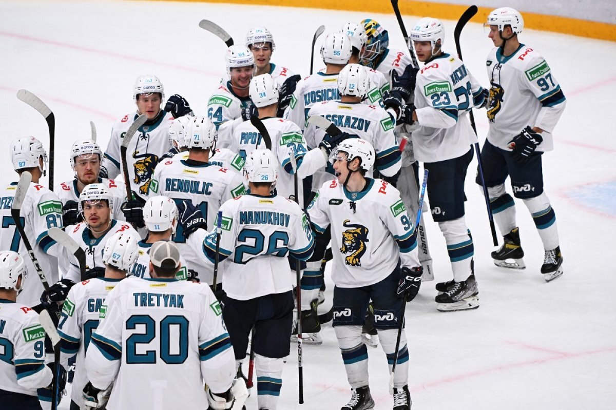    Игроки ХК «Сочи».