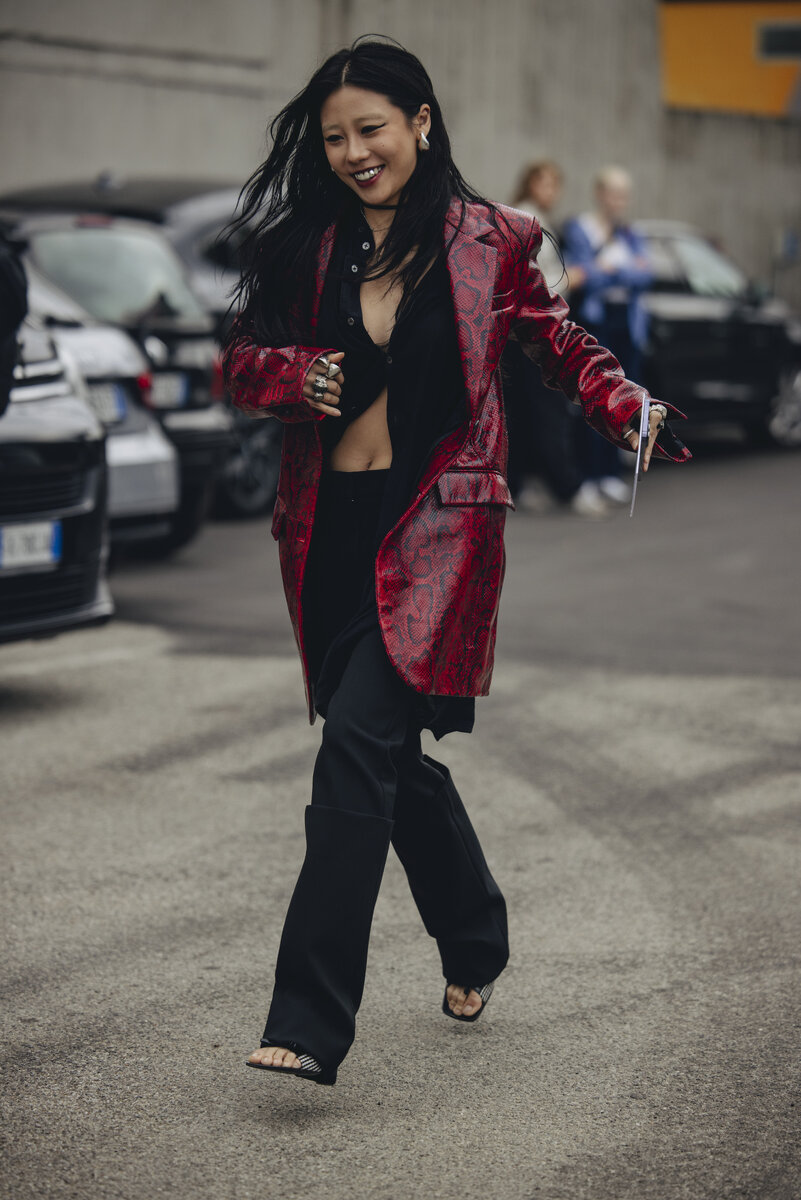    Прямые брюки подойдут ко всемуLegion-Media