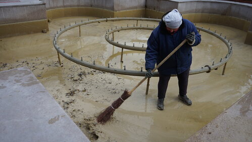 Оборудование снимают, чашу - очищают