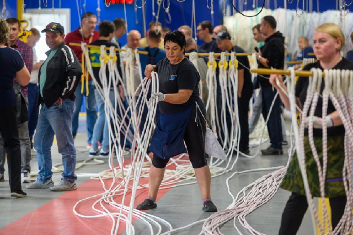    Работа предприятия в Пионерском важна. Прибывшая на «Фишеринг сервис» большая делегация это доказала. Рыбакам нужны тралы.