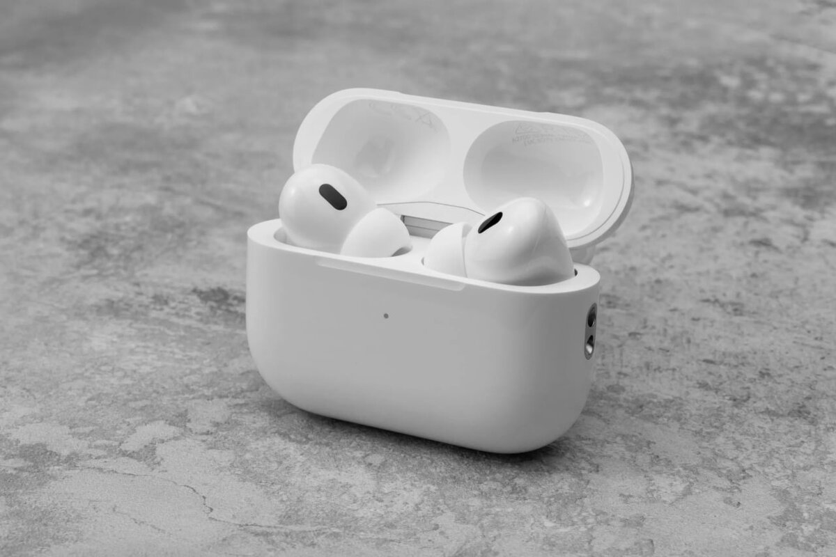 Apple выпустила новую прошивку для AirPods Pro 2-го поколения. |  AppleBogdana | Дзен