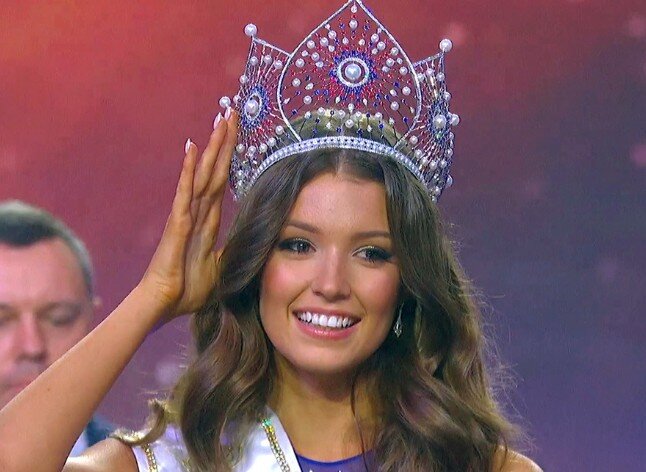 Корону конкурса "Мисс Россия - 2023" завоевала 22-летняя неудачница "Голоса" Мар