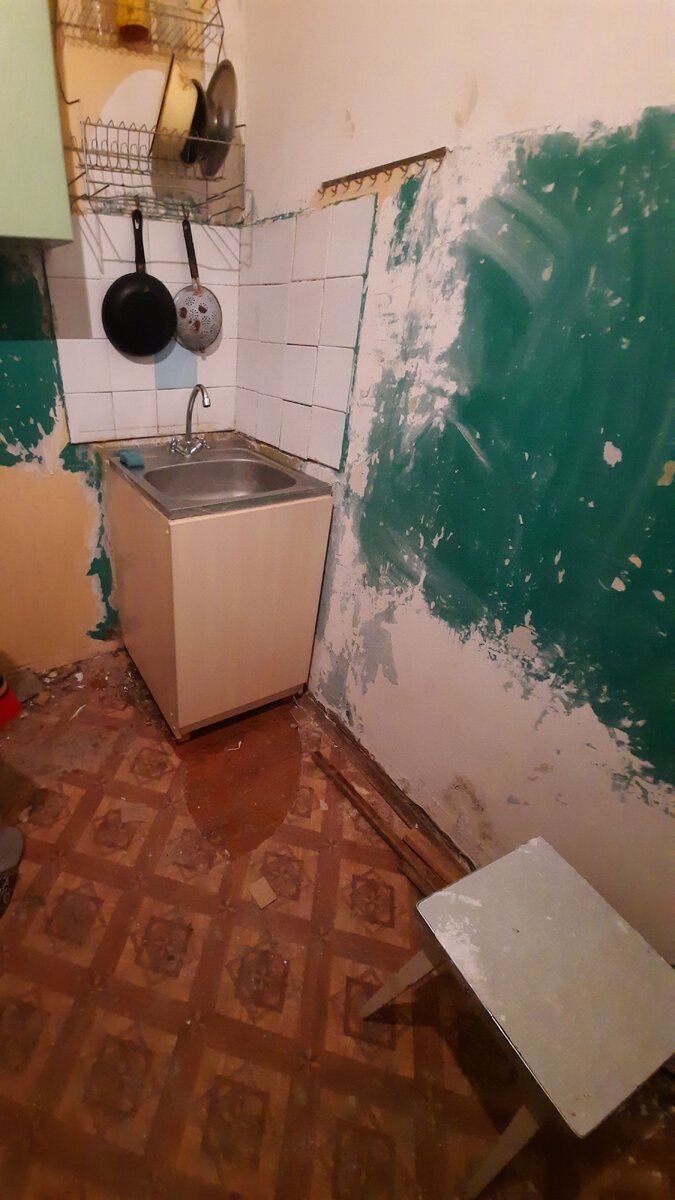 Старую мойку выбрасывали тёмной ночью, чтобы никто не испугался вида её))) И это реально не шутка))