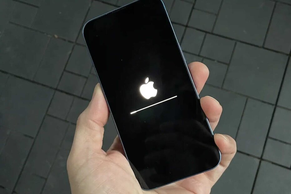    iPhone
