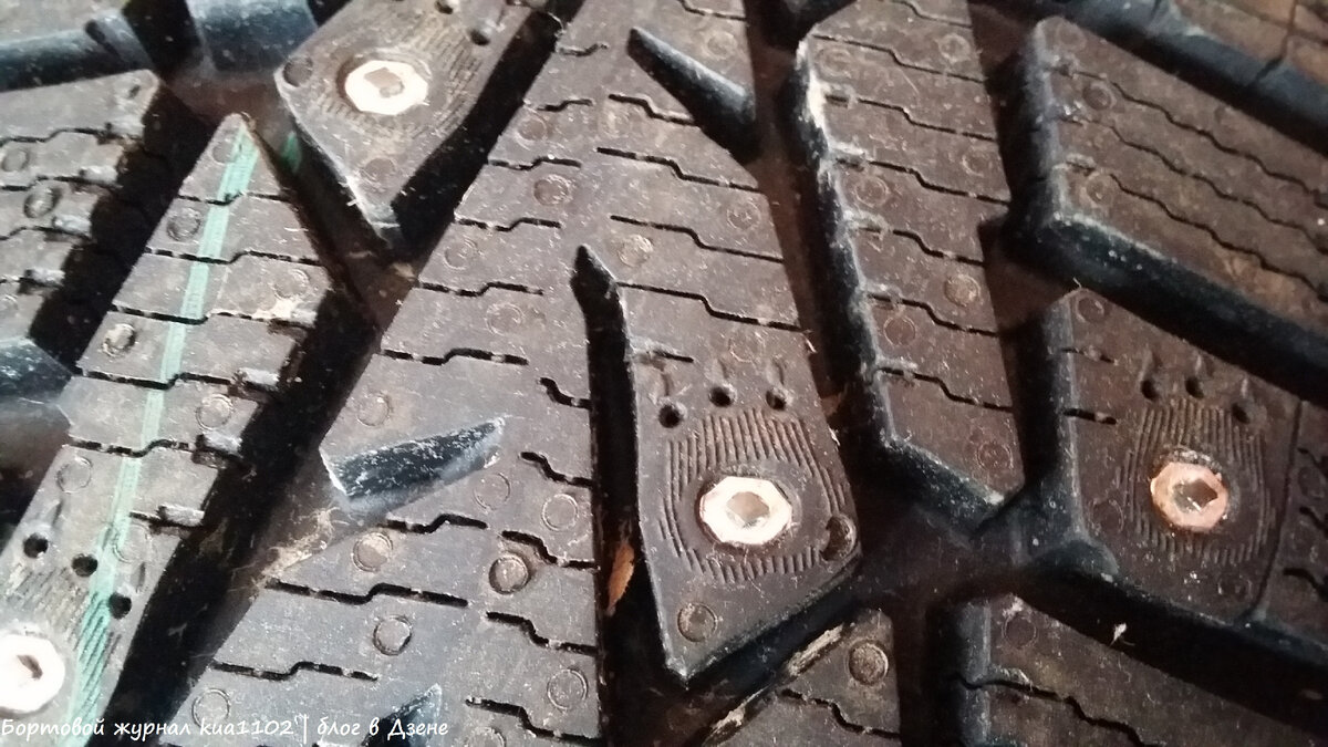 Шипы в резине Nokian Nordman 7. Автор фотографии kua1102