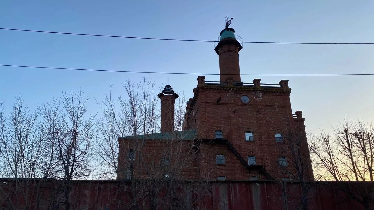     В Казани на территории бывшего пивоваренного завода «Петцольда» появится комплекс объектов, на строительство которого собираются инвестировать около 5 млрд рублей. Об этом сообщил собственник Булат Хайруллин.