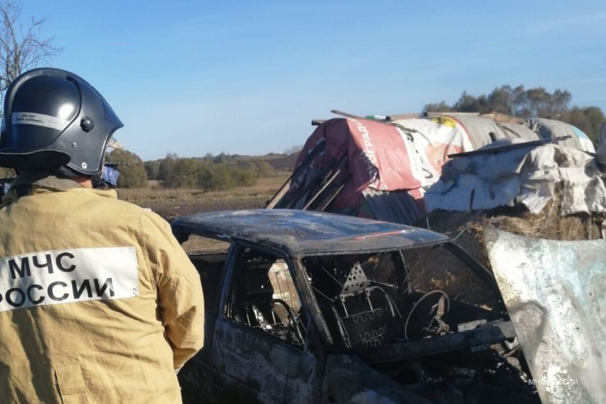    В Курской области добровольные пожарные потушили машину