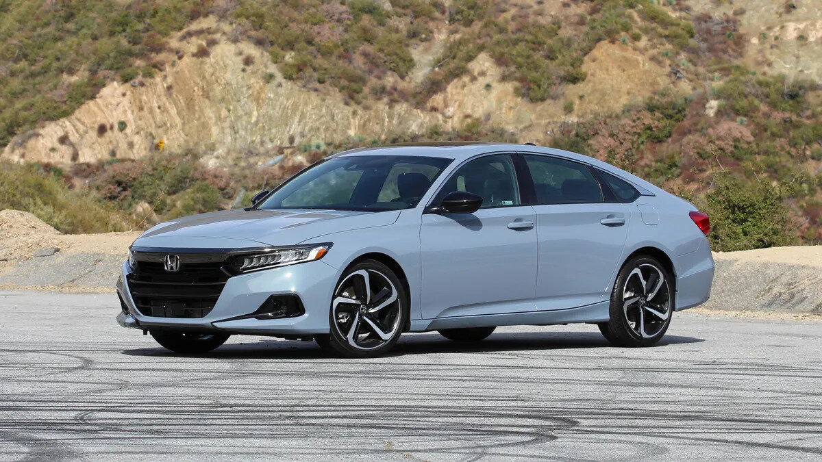 Honda Accord сбоку