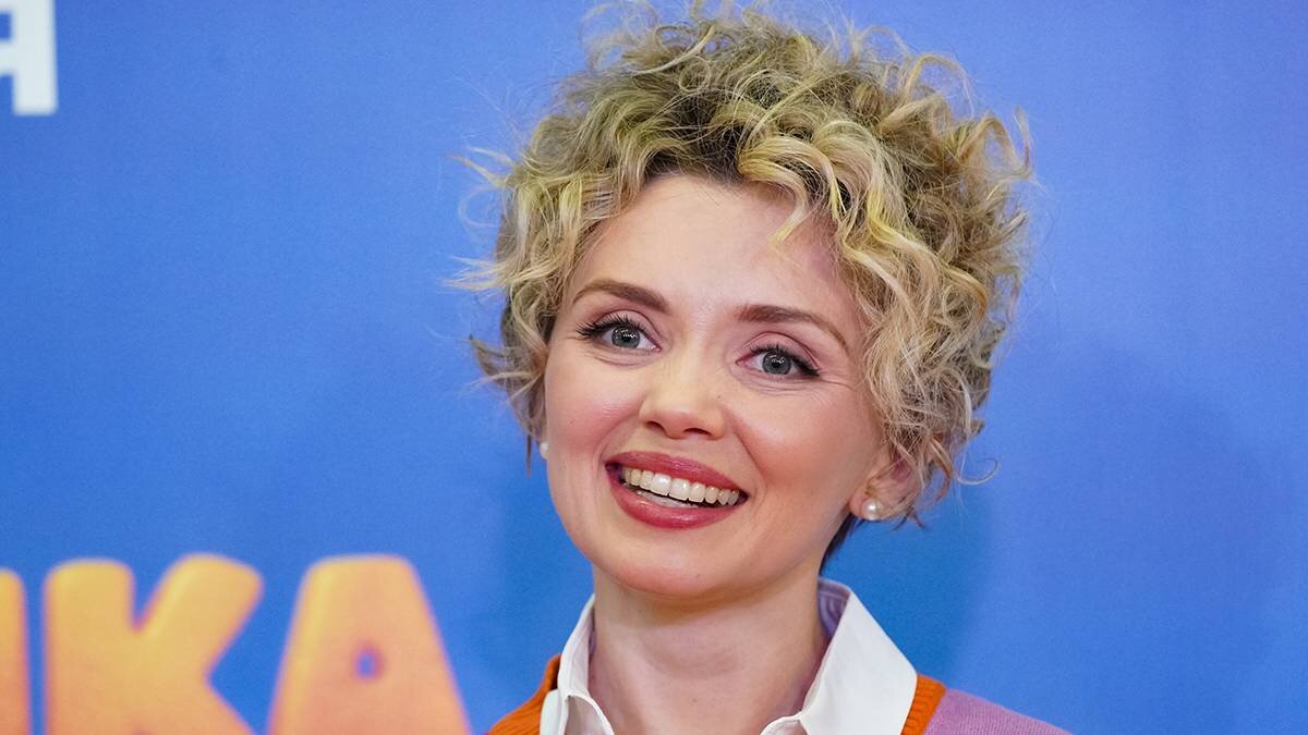 Кузьмина актриса фото Звезда "Кухни" Ольга Кузьмина родила второго ребенка Вечерняя Москва Дзен