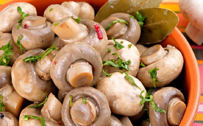Быстрый рецепт маринованных шампиньонов