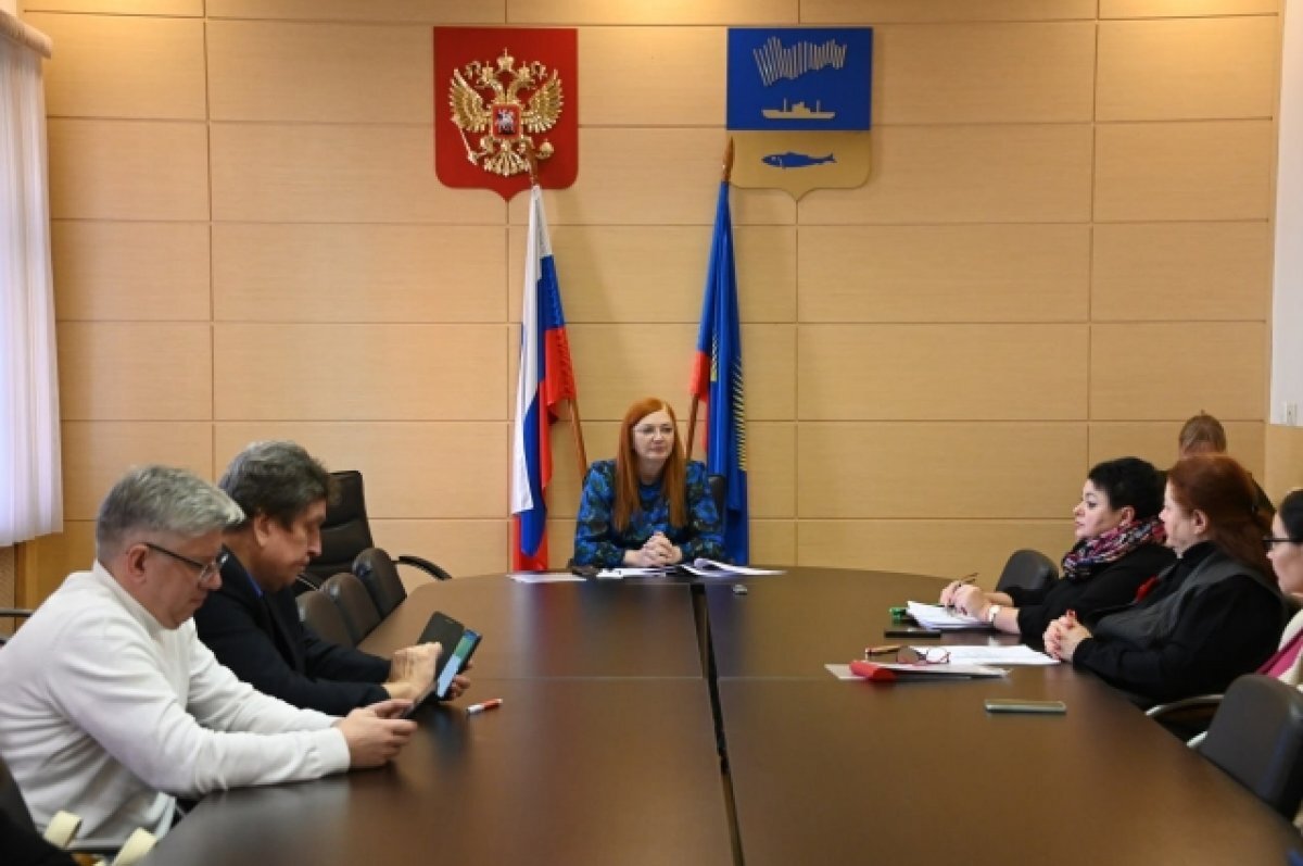   В Мурманске рассмотрели вопрос о награждении Елены Крынжиной