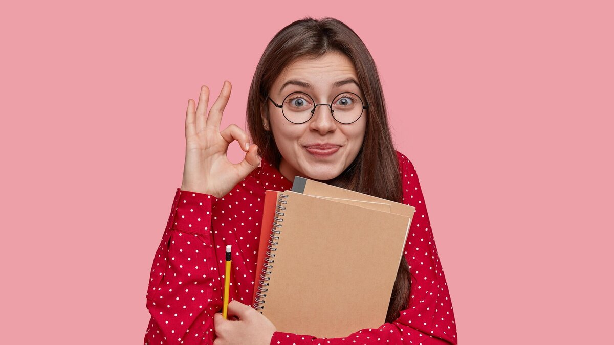    "Громко и уверено": психолог ответила, как подружиться с новыми коллегами© Freepik | wayhomestudio