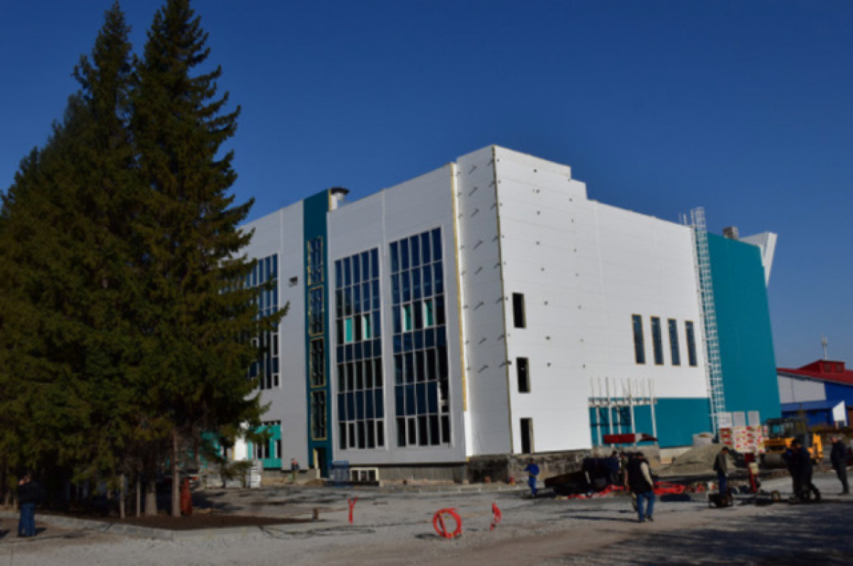    Бассейн СКА в Новосибирске готовят к открытию