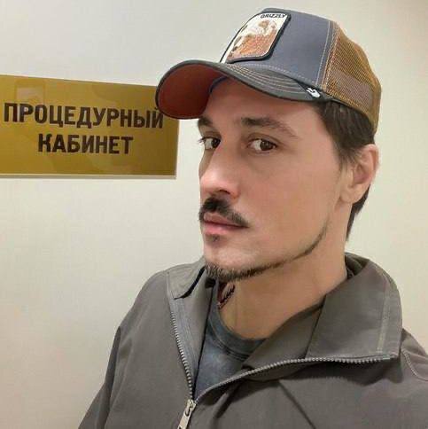     Дима Билан попал в больницу с острым бронхитом