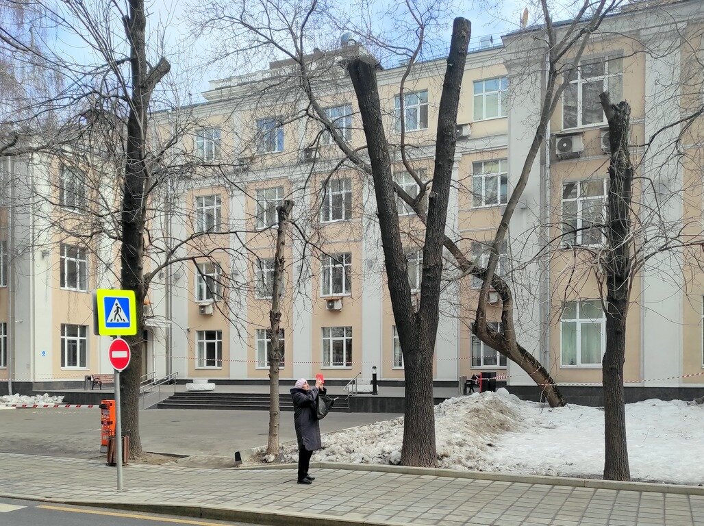 Школа № 124 на Большой Бронной, 6.