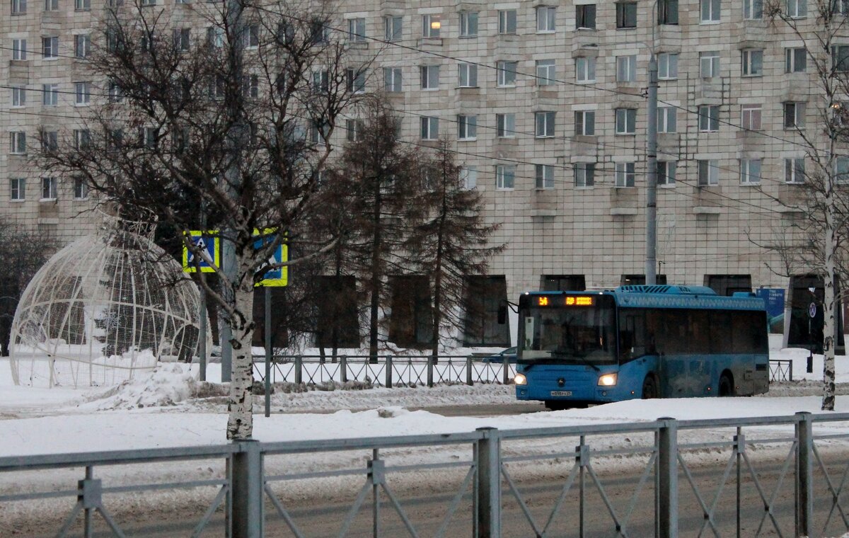 ул. Воскресенская, 31 декабря 2022 г., автобус ЛиАЗ-4292, маршрут № 54