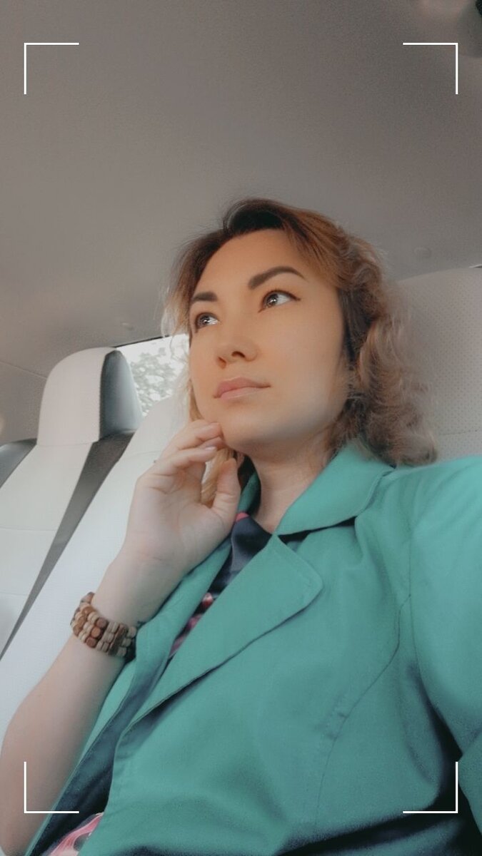 Кстати, бывает, что многие люди ревнуют своих друзей. Это особенно происходит когда, кто-то из них обретает пару