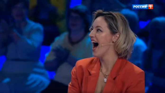 здесь  и далее стоп-кадры  выпуска  от  8.10. 2023 года.  Два фото, листаем