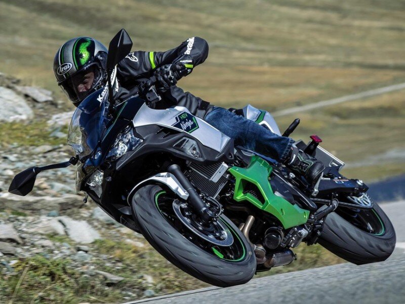    Kawasaki Ninja 7 Hybrid — первый в мире серийный гибридный мотоцикл