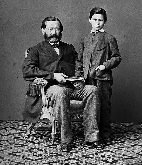 Зигмунд Фрейд с отцом Якобом