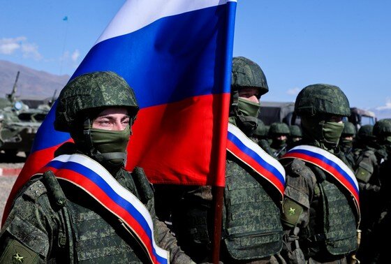    Военнослужащие во время учений ОДКБ «Нерушимое братство» на полигоне «Эдельвейс» в Иссык-Кульской области в Киргизии