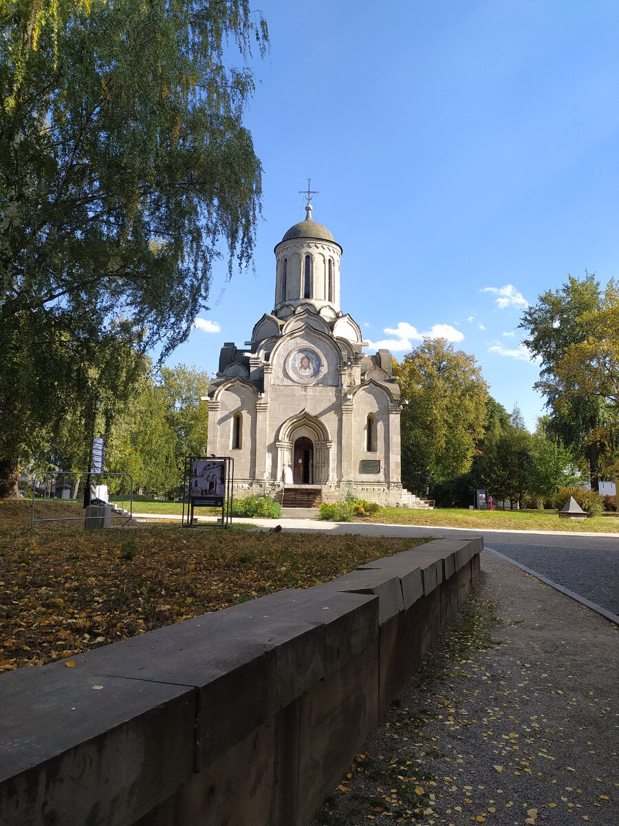 Спасский собор Андроникова монастыря /фото автора (листайте далее)