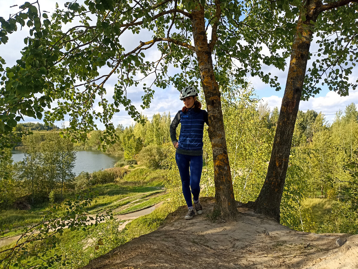 Вид на Голубое озеро с горы