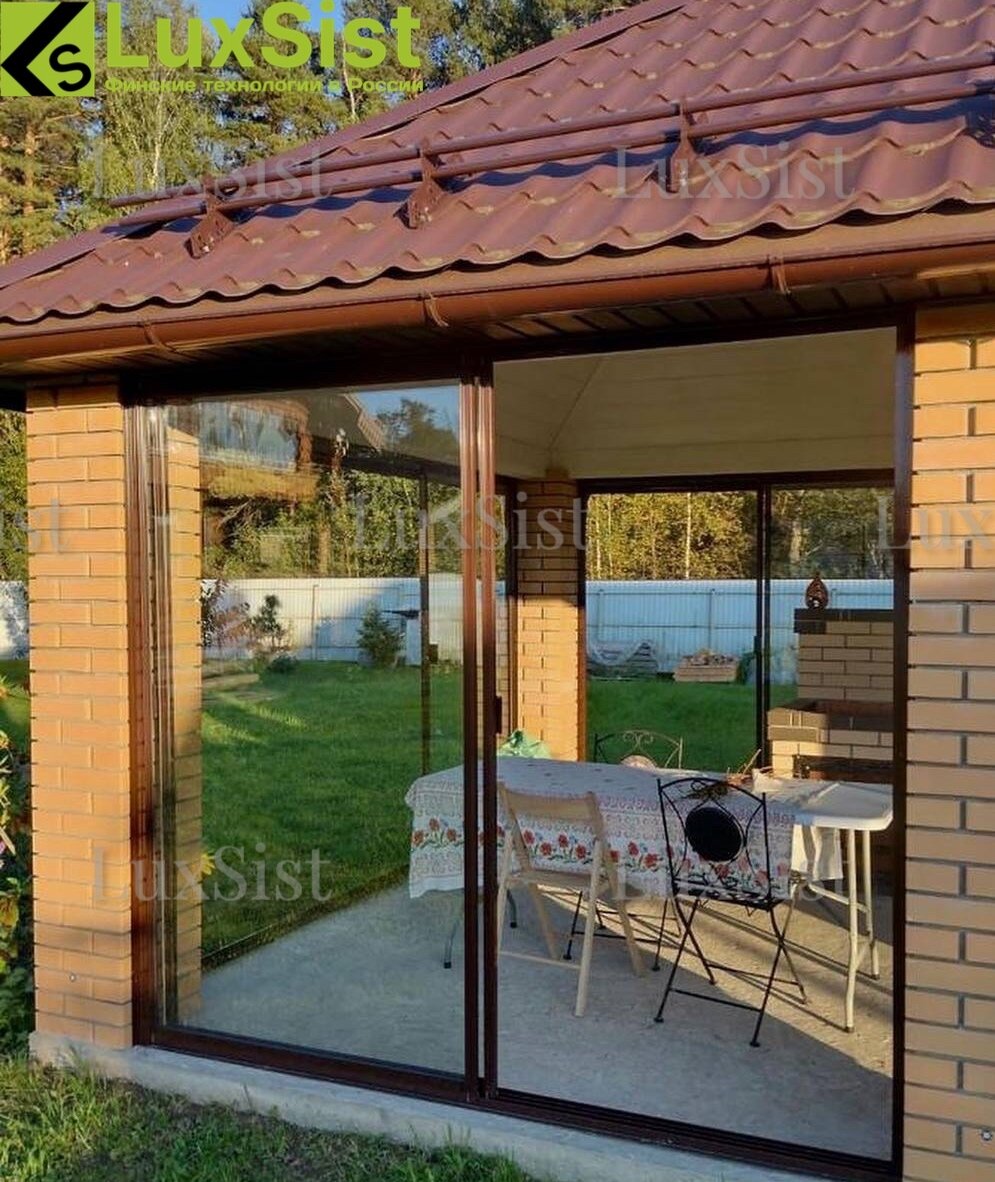 Раздвижное остекление LuxSist.