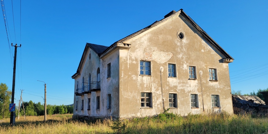 Умирающие города Урала / Разрушенные угольные шахты, отравленные реки и тысячи пустующих квартир