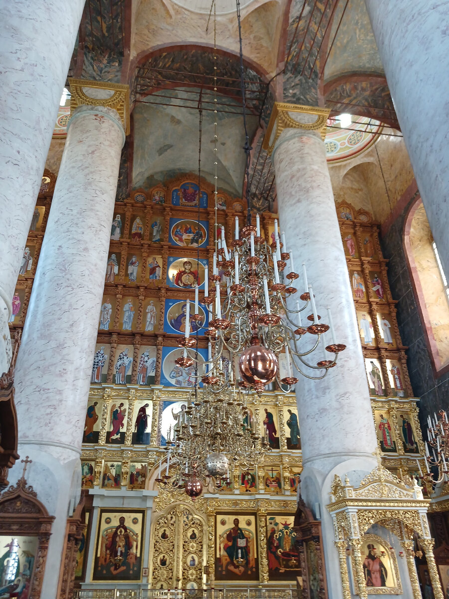 Интерьер Успенского собора