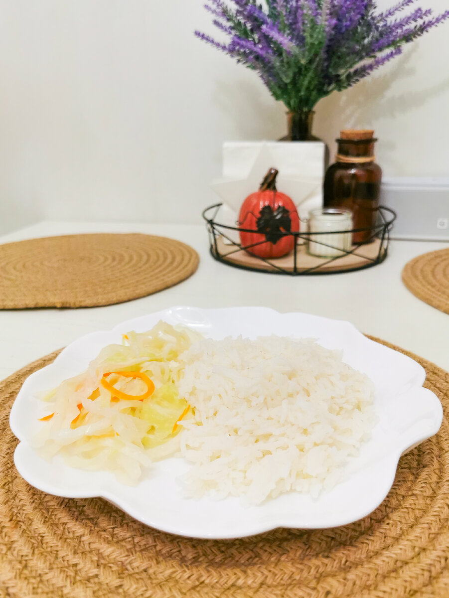 Рис и капуста квашеная