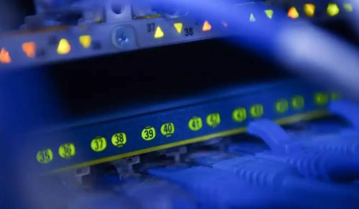     Сетевое оборудование. Источник: ria.ru Автор фото: Владимир Трефилов