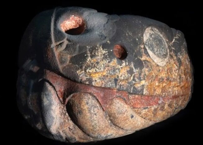 Резьба в виде змеи из  Теночтитлана.