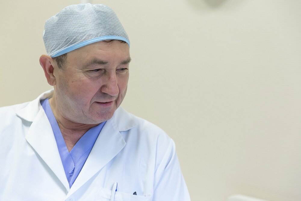 Сосудистый хирург Андрей Карпенко / Центр имени Мешалкина