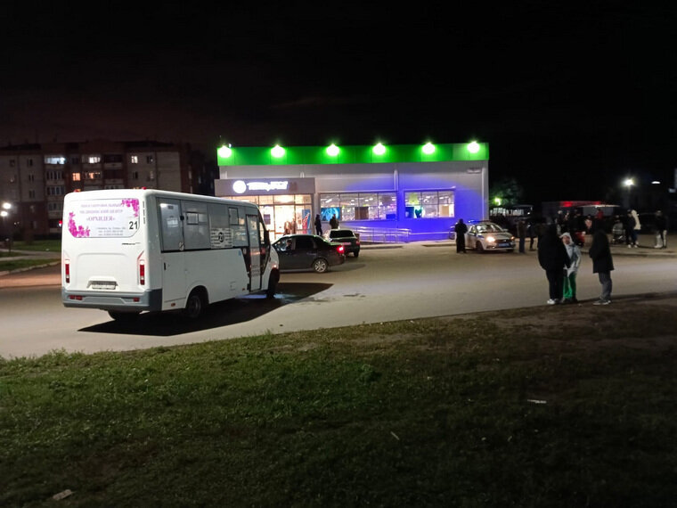    Авария произошла на конечной остановке на разворотном кольце