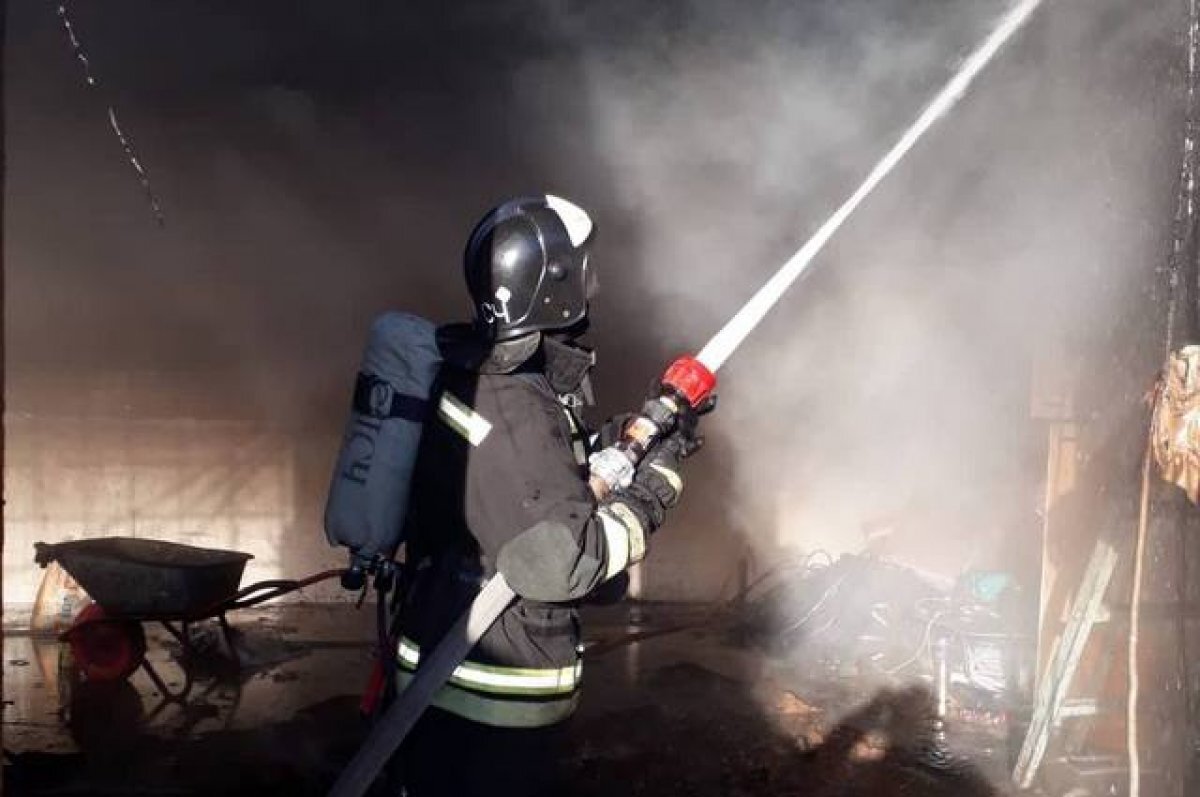    Склад деревообрабатывающего цеха площадью 150 кв. м. горел во Владикавказе