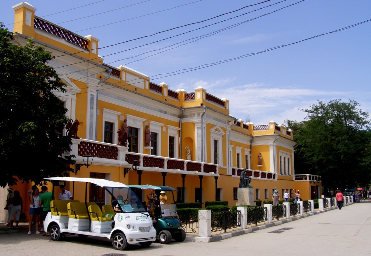 Галерея Айвазовского в Феодосии. Фото: Илья Изотов