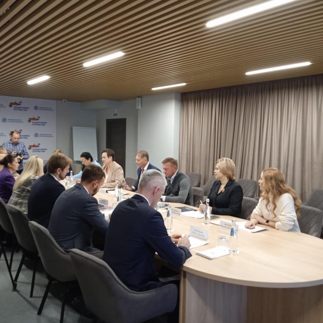    В Курске проходит круглый стол по вопросам демографической политики