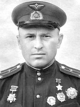 Командир 427 иап.