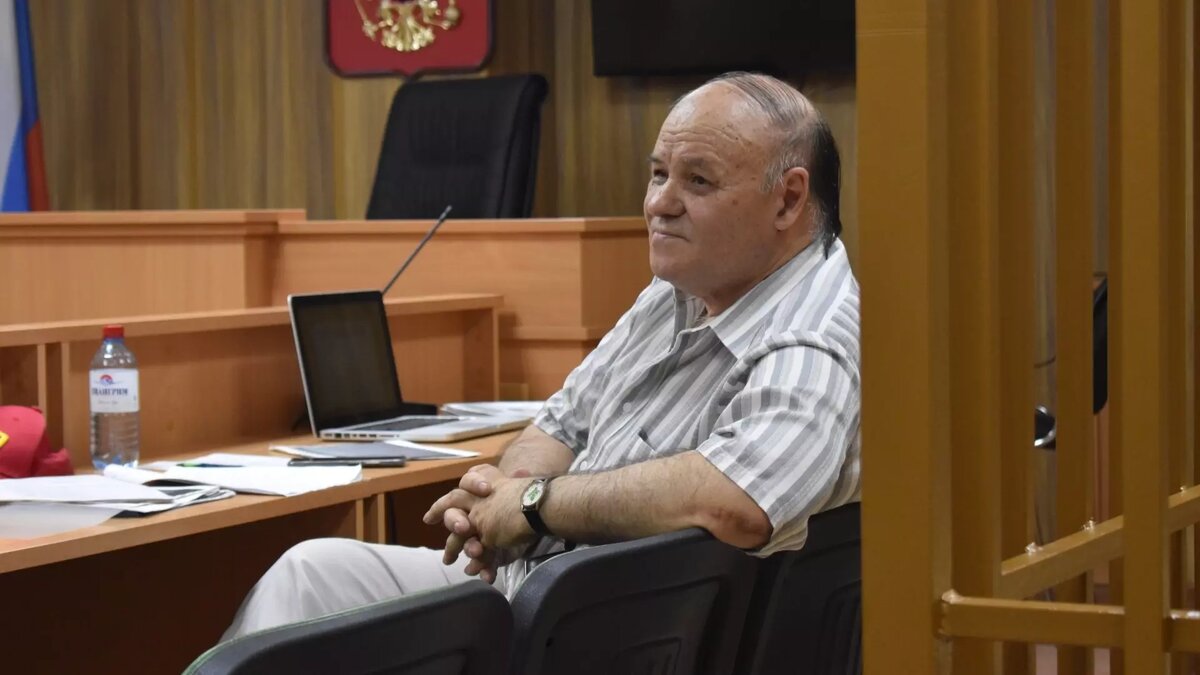     Глава тюменского РКПР Александр Черепанов собирается отстаивать свою невиновность. Он уверяет, что никогда умышленно не бил подполковника полиции Вячеслава Волковицкого.