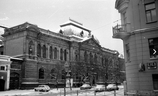 «А я знаю, почему переулок назвали Соляным! – воскликнул однажды один из самых юных гостей нашего отеля «Оболенский», - Здесь наверное добывали соль!». Знаешь, малыш, – по сути ты прав.-2