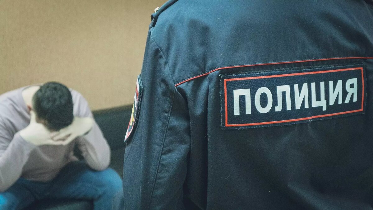     Впервые в России возбудили уголовное дело по расклейке QR-кодов с рекламой магазинов по продаже наркотиков — фигурантами стали двое молодых людей из Нижнего Новгорода. Злоумышленники орудовали на территории Липецка. О подробностях рассказали в МВД.